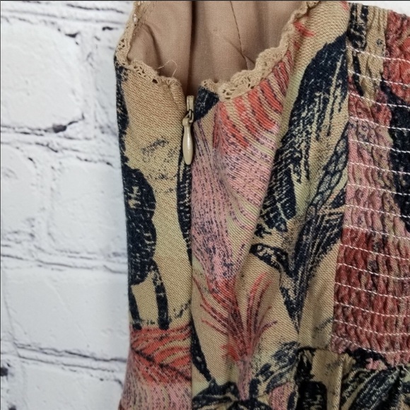 Urban Outfitters/Kimchi Blue Leaf Romper - Picture 4 of 7